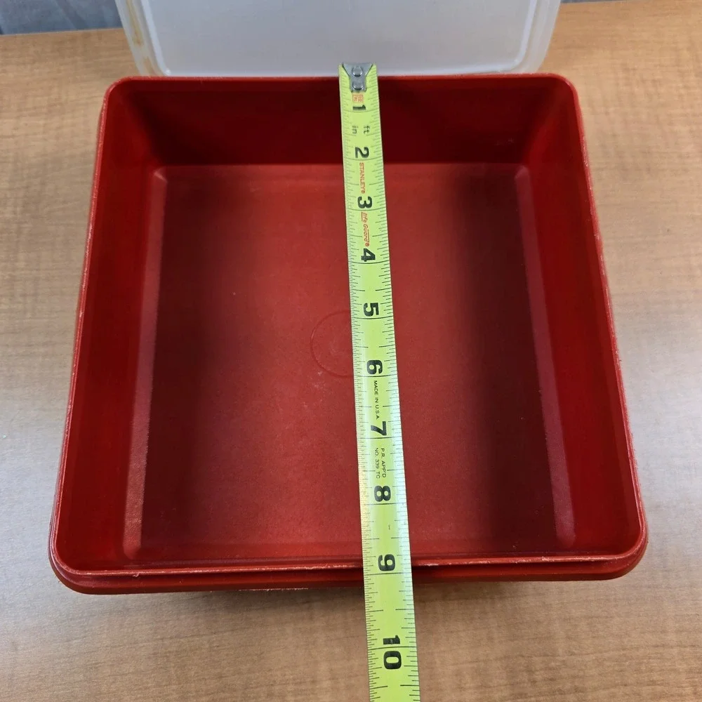 Tupperware Snack Brownie Storage 9x9x3